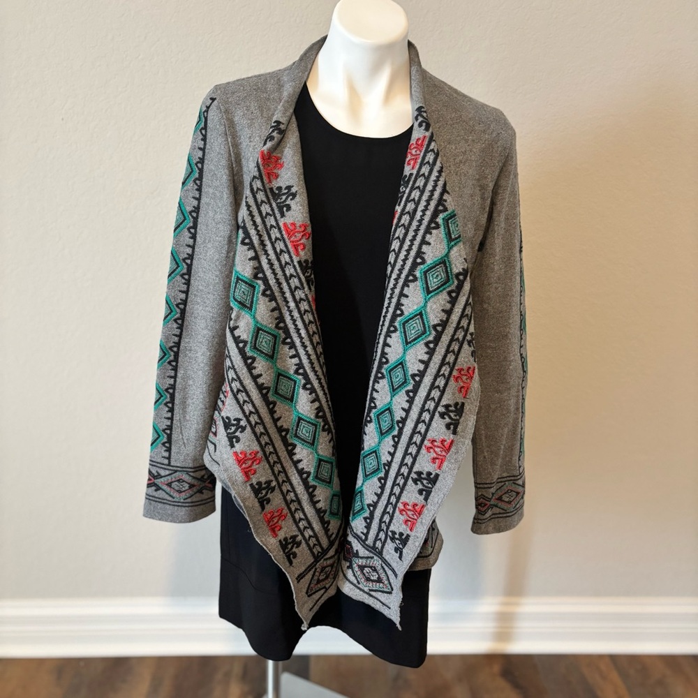 Freeway Embroidered Grey Wool Draped Front Open Cardigan Medium